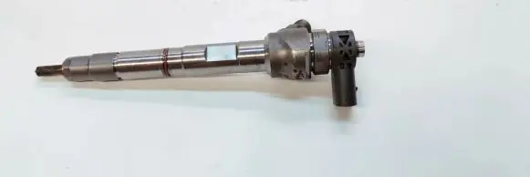 Audi A4 S4 B9 Fuel injector 04L130277N