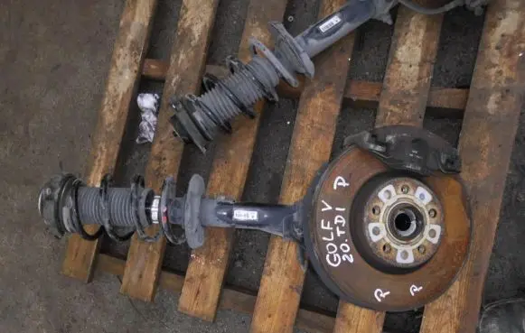 Volkswagen Golf V Front wheel hub spindle knuckle 35354354
