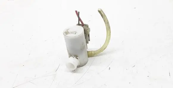 Mitsubishi Pajero Windscreen/windshield washer pump