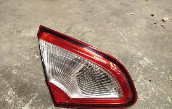 Nissan Qashqai Tailgate rear/tail lights 89503189 B26555BR01