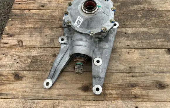 Ford Explorer VI Front differential l1mp3k147de