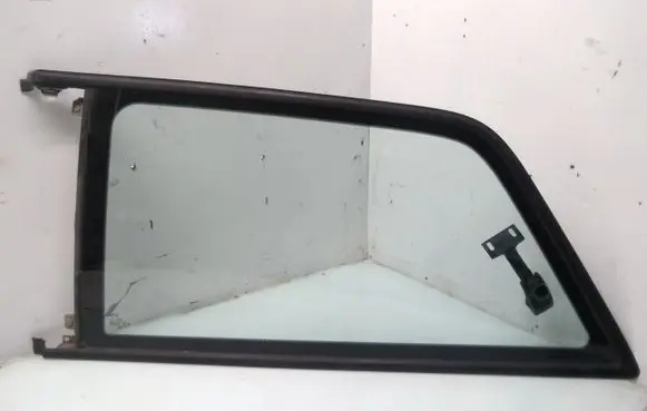 Audi A3 S3 8L Rear side window