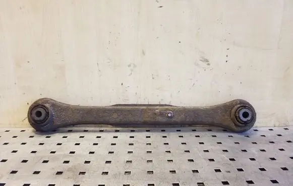 Rear control arm
