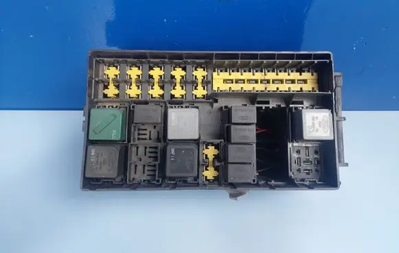 Ford Focus Fuse box set 98AG14A087CE 518261300