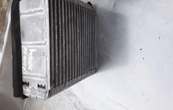 Ford Mondeo Mk III Air conditioning (A/C) radiator (interior) 