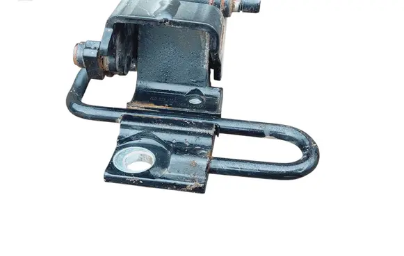Audi Q7 4L Rear door lower hinge