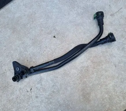 BMW 5 G30 G31 Engine coolant pipe/hose 8654880 17228654880 8654879