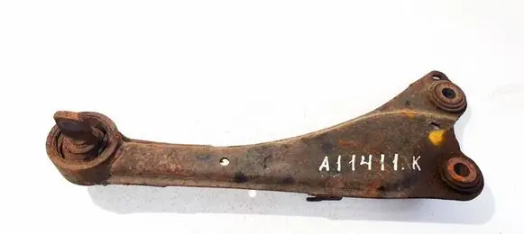 Toyota Avensis T270 Rear upper control arm/wishbone