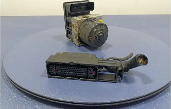 Audi A3 S3 8L ABS Pump 1J0614517E