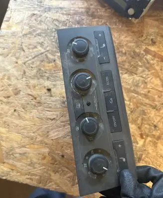 Audi A6 S6 C6 4F Climate control unit 4F1820043N