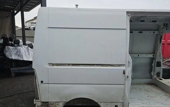 Rear quarter panel