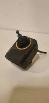 Headlight level adjustment motor