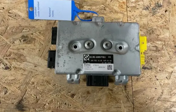 BMW 5 E60 E61 Door control unit/module 6957761 75789012 CCR4H21L23