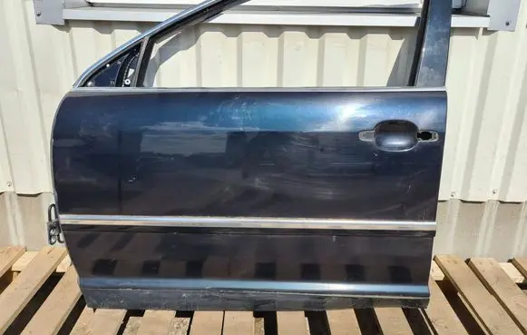 Volkswagen Phaeton Front door 3D0864941