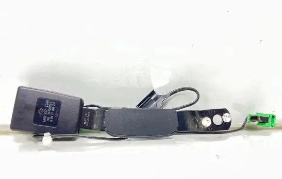 Volkswagen Cross Polo Front seatbelt buckle 6R0857756D 34100994
