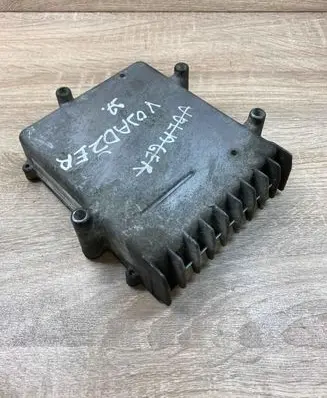 Chrysler Voyager Engine control unit/module ECU 04686283 07910