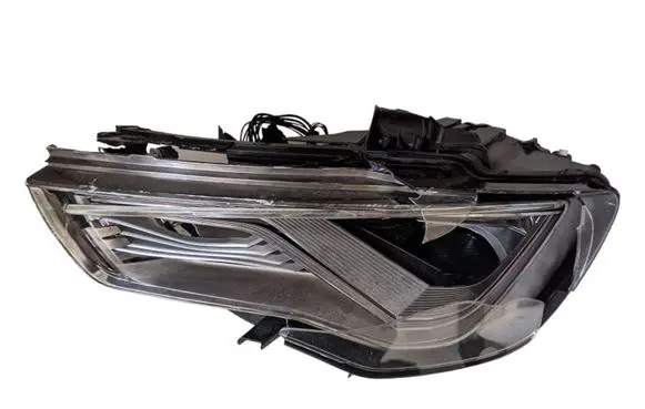 Audi A3 S3 8V Headlight/headlamp 8V0941033
