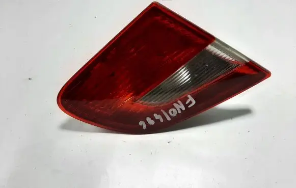 Skoda Superb B5 (3U) Tailgate rear/tail lights 3T5945093