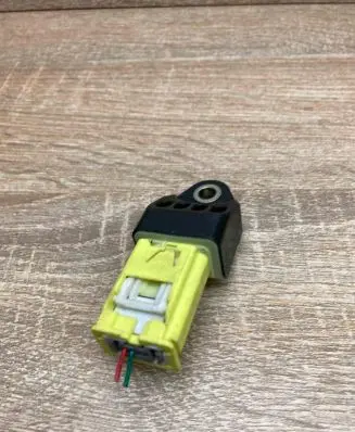 Toyota Prius (XW30) Airbag deployment crash/impact sensor 8983130020 WithPlug