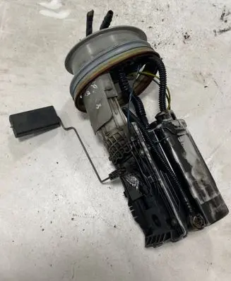 Volkswagen PASSAT B5.5 Fuel injection high pressure pump 220212010002 3B0919050B