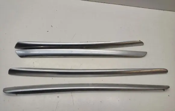 Mercedes-Benz ML W164 Front door trim bar A1647300822 A1647300722 A1647200522
