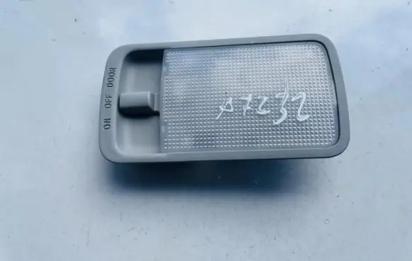 Toyota Corolla Verso AR10 Rear seat light