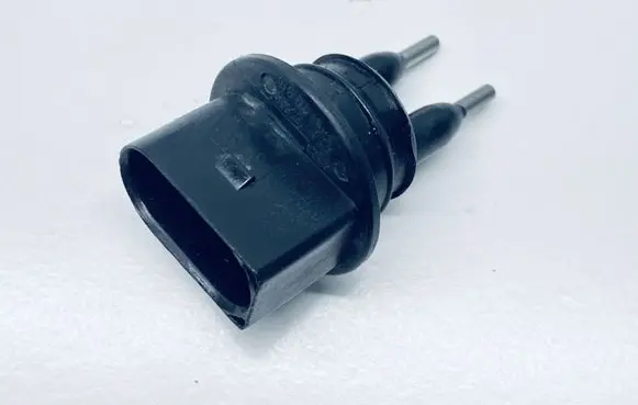 Volkswagen Golf VI Windshield washer fluid level sensor 7M0919376