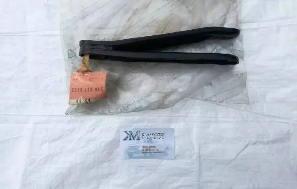 Mercedes-Benz T2 Sway bar bush bracket, front 3183200062