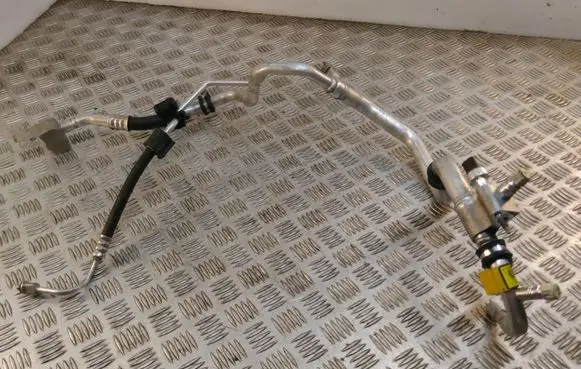 Maserati Ghibli Air conditioning (A/C) pipe/hose 670004945