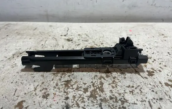 Mercedes-Benz A W176 Seat belt height adjuster A0008600388