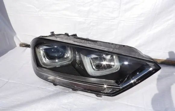 Volkswagen Golf Sportsvan Headlight/headlamp 517941034B 90056399 8899YF233LA619S