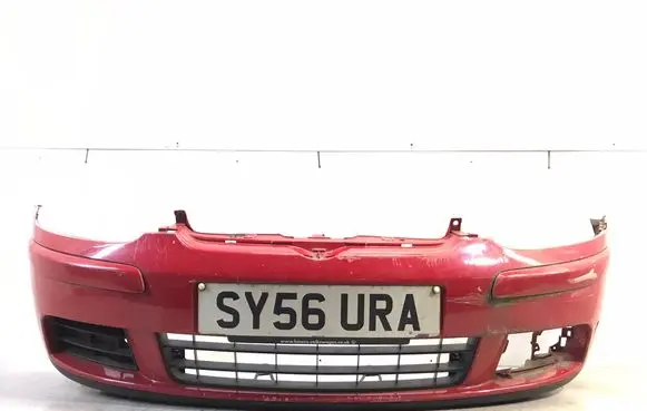 Volkswagen Golf V Front bumper K3093