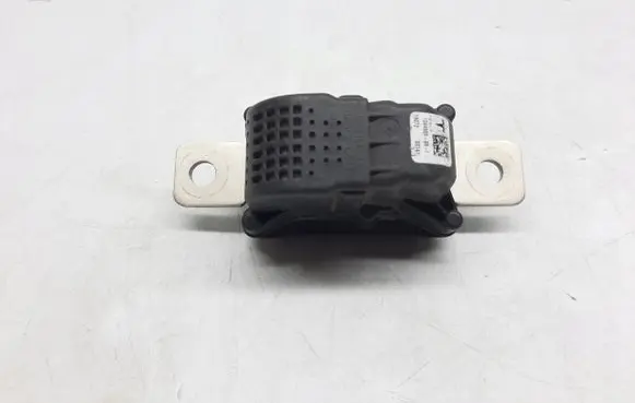 Tesla Model 3 Fuse 1064689