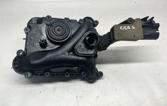 Audi A5 8T 8F Breather/breather pipe/hose 06E103547
