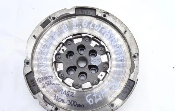 Opel Insignia A Dual mass flywheel 55484450