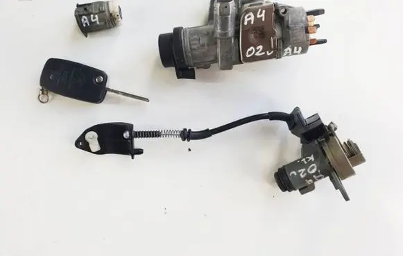 Audi A4 S4 B6 8E 8H Ignition lock
