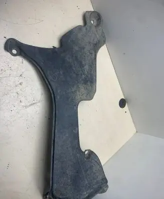 Audi A4 S4 B6 8E 8H Fuel tank bottom protection 8E0825219B