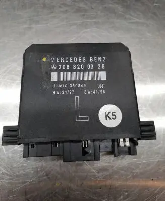 Mercedes-Benz CLK A208 C208 Door control unit/module 2088200326