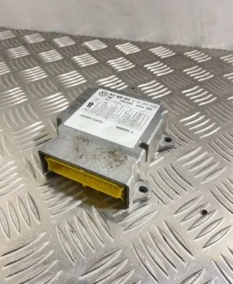 Skoda Octavia Mk2 (1Z) Airbag control unit/module 1K0909605T