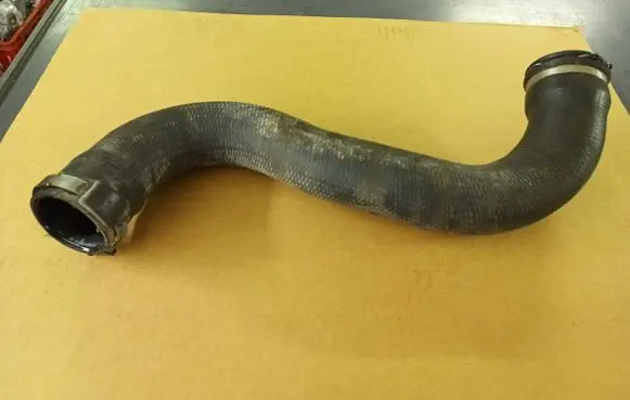 Citroen C5 Intercooler hose/pipe
