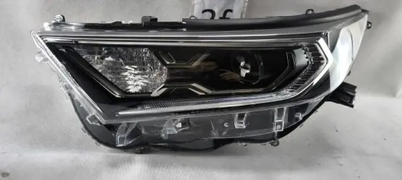 Toyota RAV 4 (XA10) Headlight/headlamp W4437