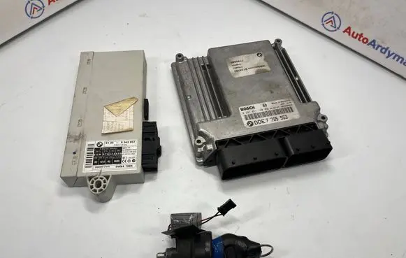 BMW 5 E60 E61 Engine ECU kit and lock set 0281011120 7795553 7807167