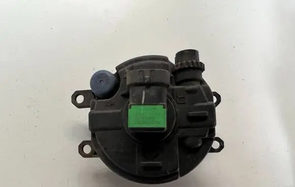 Toyota Avensis T250 Front fog light 812100D040 89204022