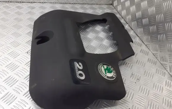 Skoda Octavia Mk1 (1U) Heat shield in engine bay 06A103925