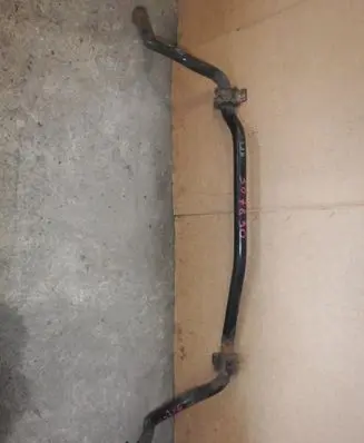 Mitsubishi Lancer Front anti-roll bar/sway bar MN101581