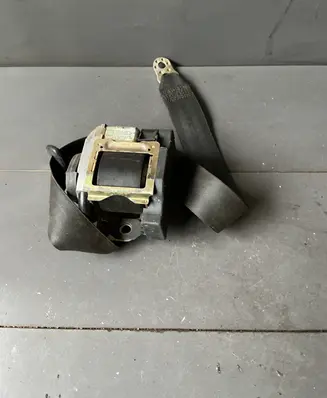 Volkswagen PASSAT B5 Front seatbelt 566190901