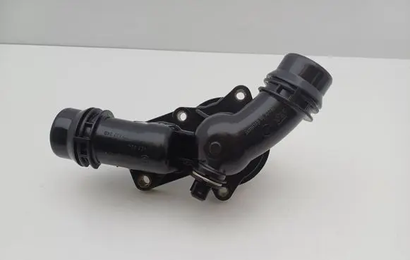 BMW 3 E46 Thermostat housing 1436824 1437040