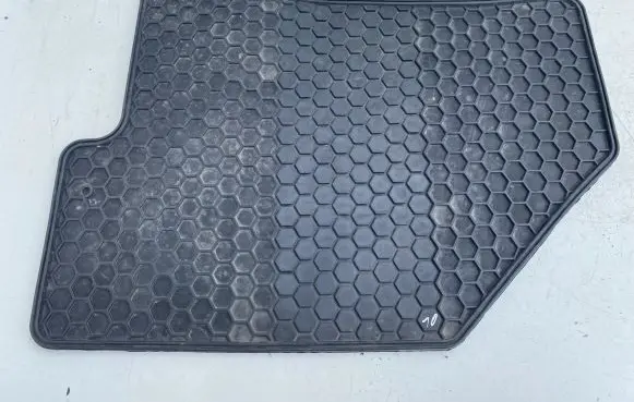 KIA Sportage Front floor mat 3W130ADE00