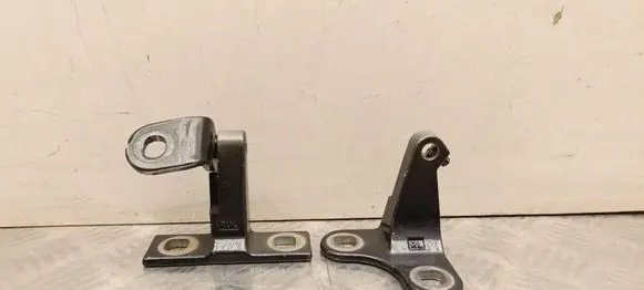Tesla Model Y Rear door hinge set 149749400C