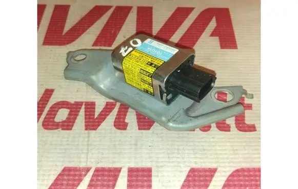 Lexus RX 450H Airbag deployment crash/impact sensor 187900-1731 89833-48020